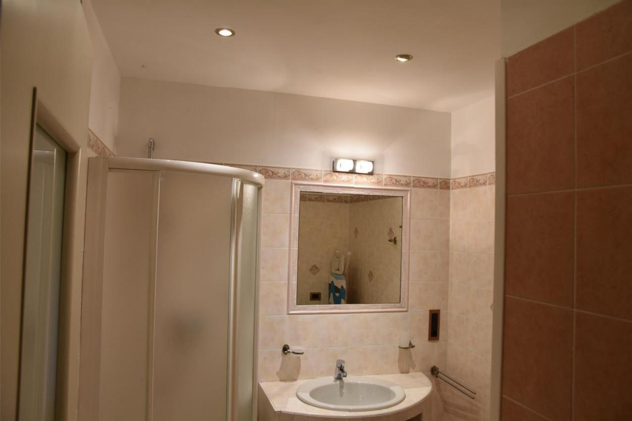Lognomoelafatina Apartment บาเวโน ภายนอก รูปภาพ